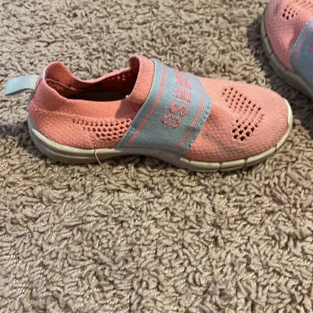 OshKosh water shoes pink coral gray size 9